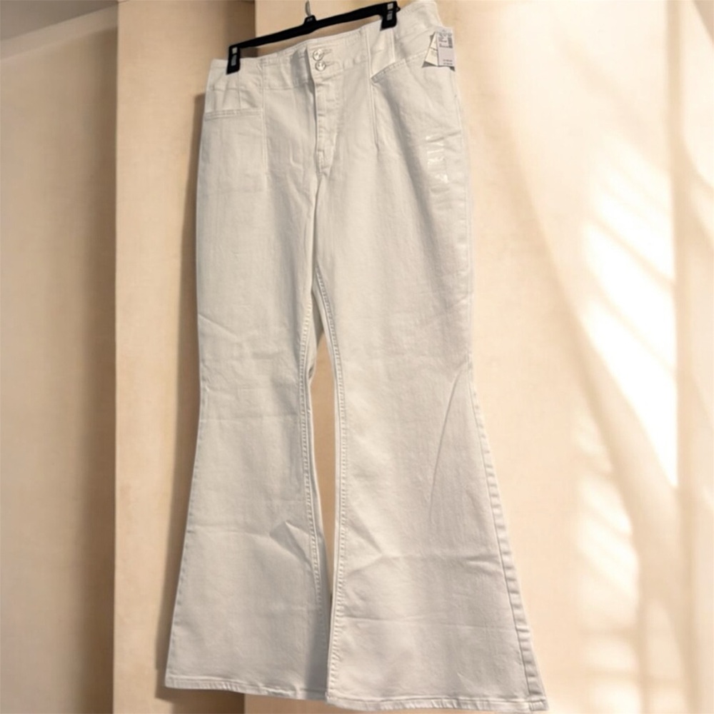 FLARE’S HIGH RIZE FIT SIZE 14 NWT